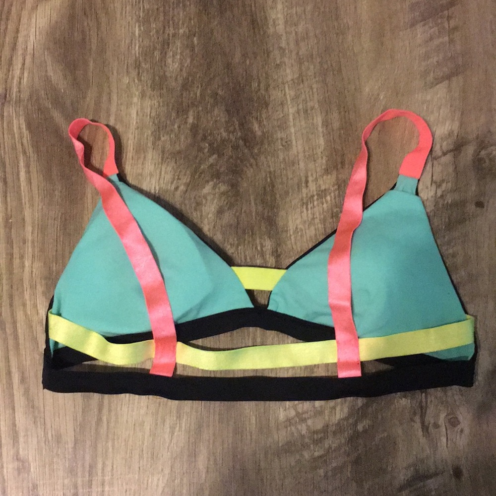 Color Block Bikini Top - Picture 3 of 3